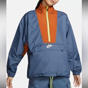 Nike Women's Sportswear Icon Clash Diffused Blue Packable Jacket Size XS